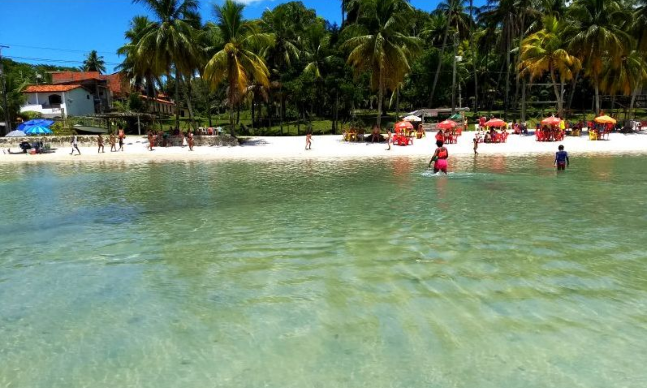 Praia das Neves. Foto: Divulga&ccedil;&atilde;o