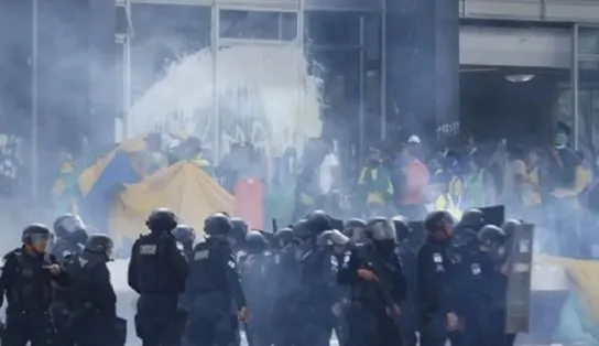 STF nega liberdade a presos bolsonaristas após atos terroristas em Brasília