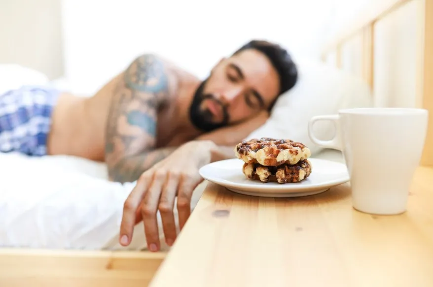 Sono ruim? Veja como a alimentação noturna pode influenciar no descanso