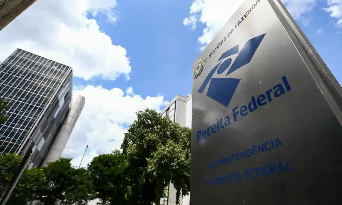 Arrecadação federal chega a R$ 280,63 bilhões em janeiro
