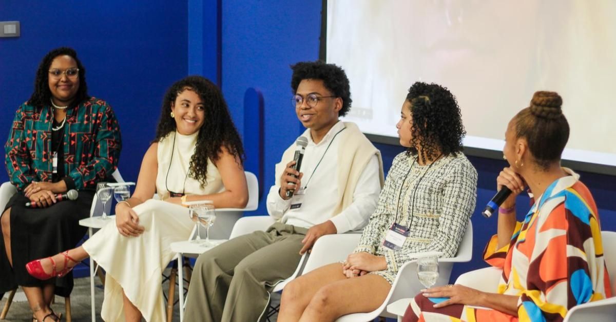 O programa de bolsas de estudo oferece apoio financeiro e mentoria a estudantes negros aprovados em universidades no exterior. Foto: Instituto Baobá