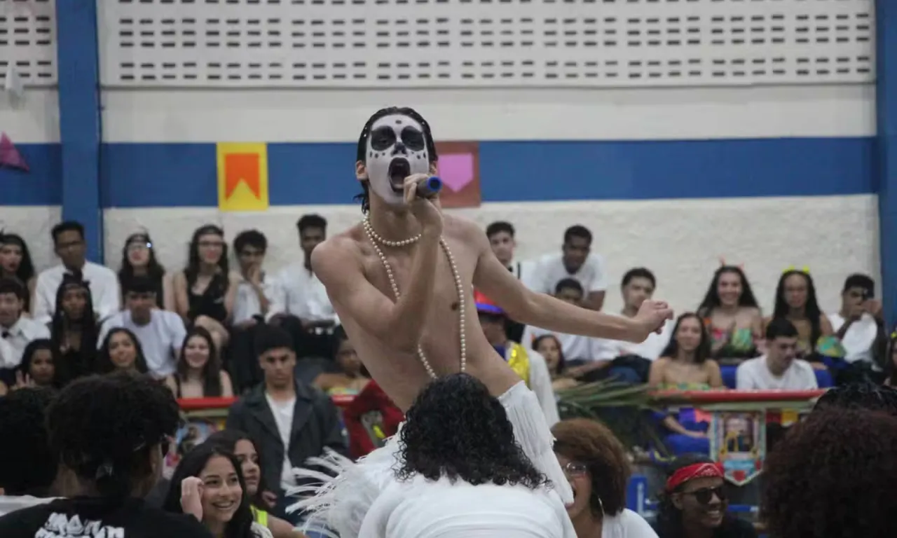 Conheça baiano que impressionou Ney Matogrosso com performance em Salvador