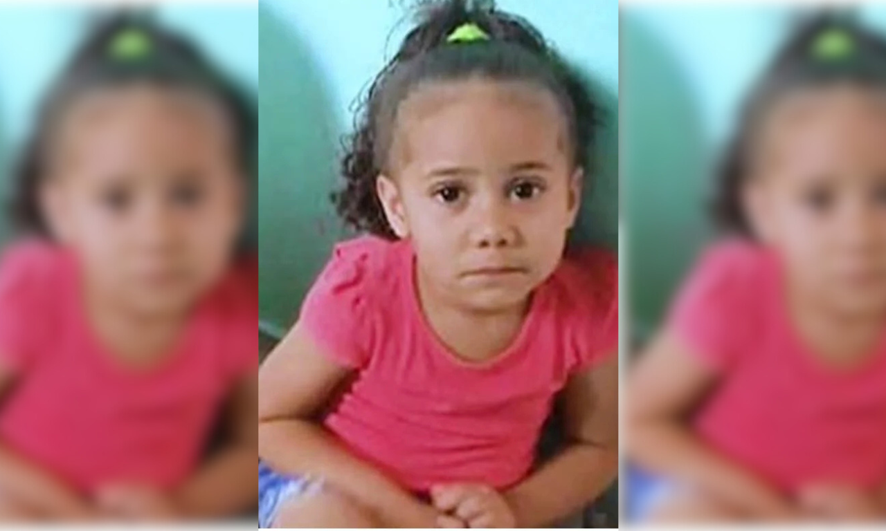 Pai e madrasta matam criança de 3 anos e concretam corpo dentro de casa.Foto: Reprodução