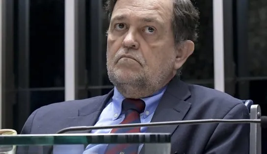 Ex-senador Walter Pinheiro é alvo de inquérito do MPF e pode ser condenado a ressarcir dano ao patrimônio público
