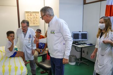 Ministro Da Sa&uacute;de, Alexandre Padilha, Acompanhado Da Presidente Do Hospital Sarah, L&uacute;cia Willadino Braga, Visita a Rede Sarah De Hospitais De Reabilita&ccedil;&atilde;o