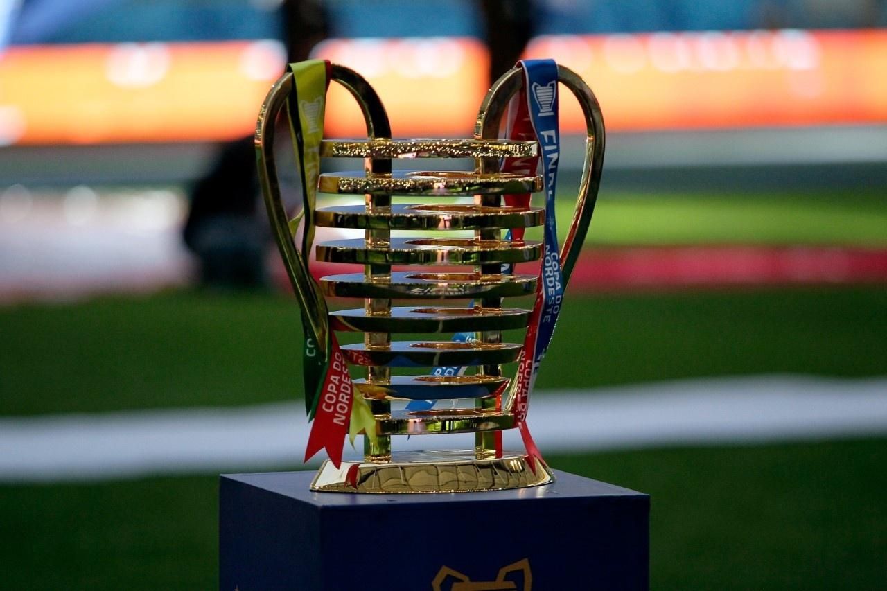 Troféu da Copa do Nordeste | Foto: divulgação