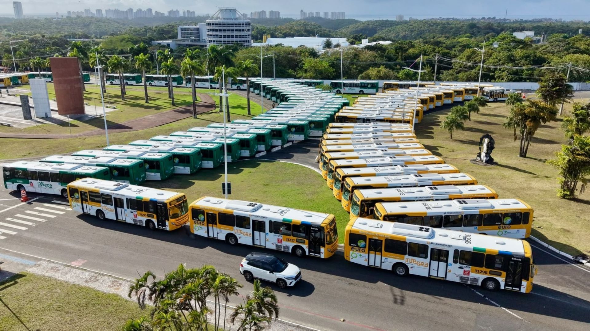 Salvador registra aumento de &ocirc;nibus parados em garagens durante elei&ccedil;&atilde;o
