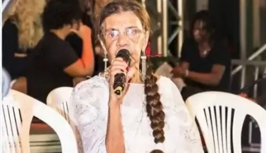 Sambista Claudete Macêdo morre aos 89 anos