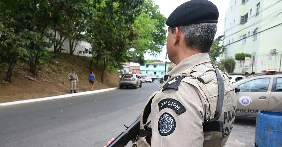 PM realiza 25 prisões e 17 apreensões de armas de fogo em 24h na Bahia
