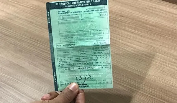 Governo estadual adia pagamento de IPVA 2020 do transporte escolar para setembro de 2021