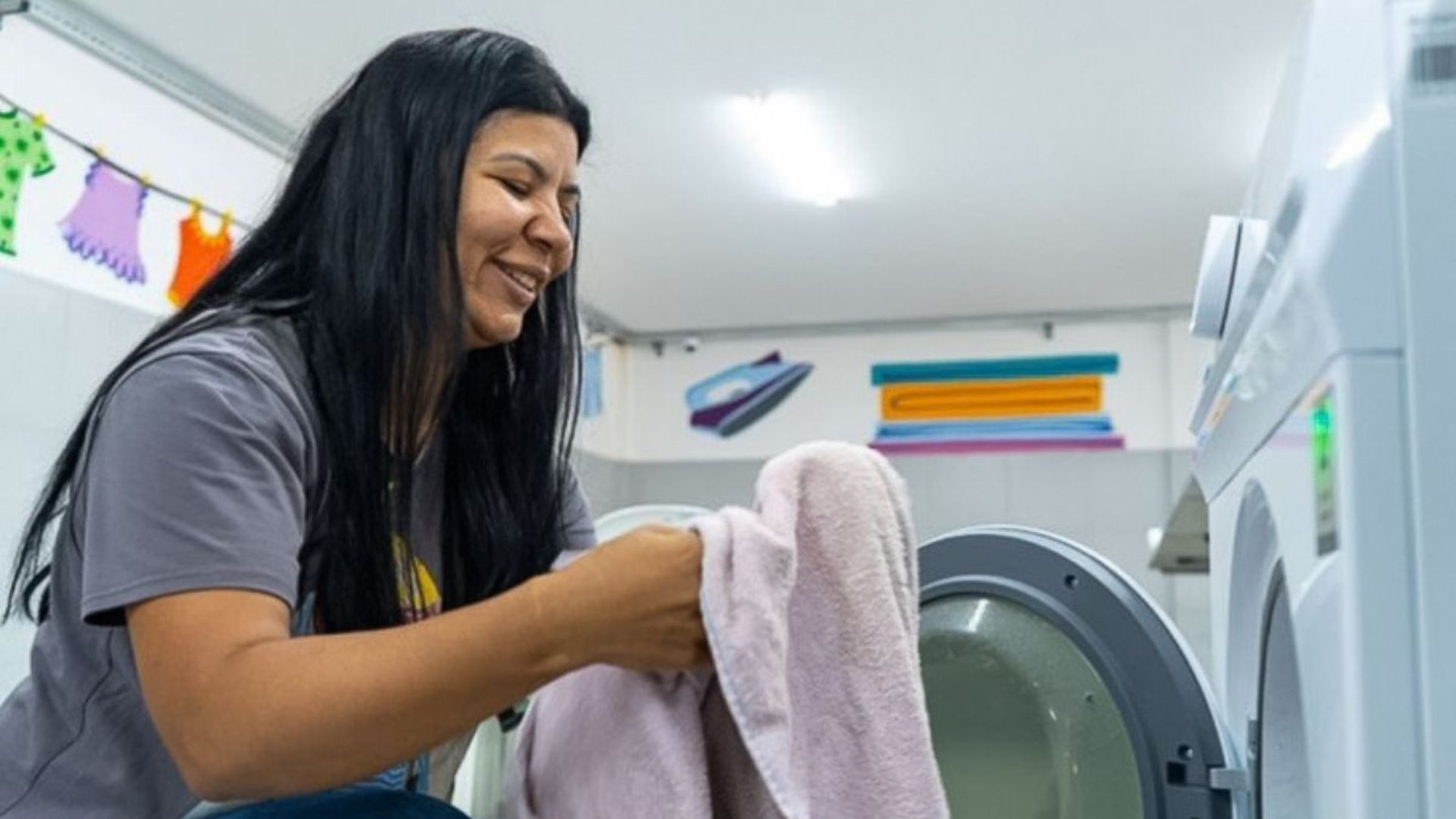 Lavanderias p&uacute;blicas visam &agrave; redu&ccedil;&atilde;o de sobrecarga das mulheres | Foto: Divulga&ccedil;&atilde;o/MDS/GovBr