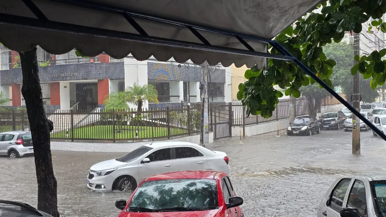 Chuva perde força e tempo deve ficar firme em Salvador; veja previsão