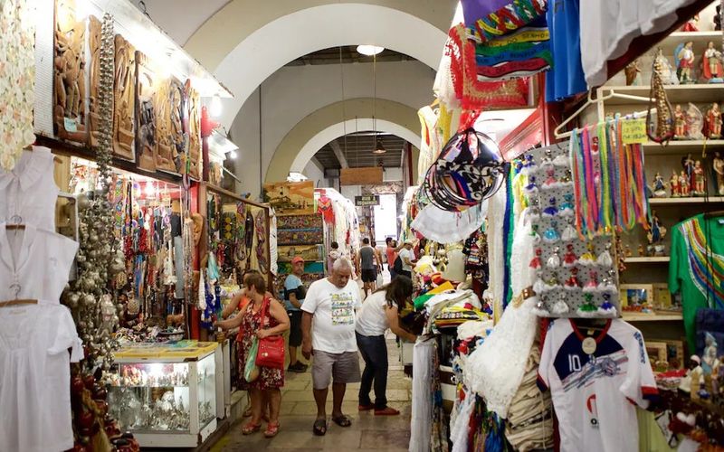Caminhar por Salvador tamb&eacute;m &eacute; uma oportunidade de conhecer ateli&ecirc;s, galerias de arte e espa&ccedil;os culturais espalhados pelos bairros hist&oacute;ricos/Foto: Reprodu&ccedil;&atilde;o