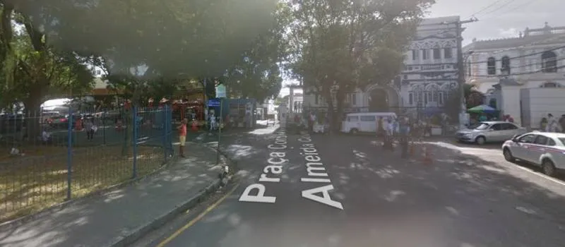 ACIDENTE: Condutora atropela duas mulheres no bairro de Nazaré; Samu está no local