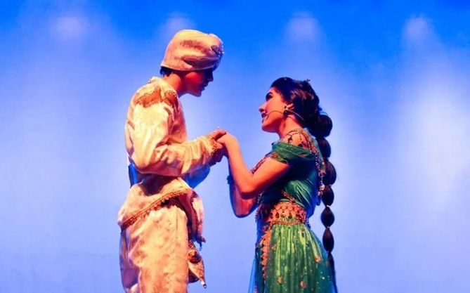 Musical 'frozen Jr.' É Próximos Dos Espetáculos Da Broadway