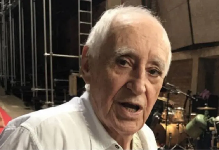 Dramaturgo Zé Celso morre aos 86 anos; famosos lamentam: "o teatro chora"