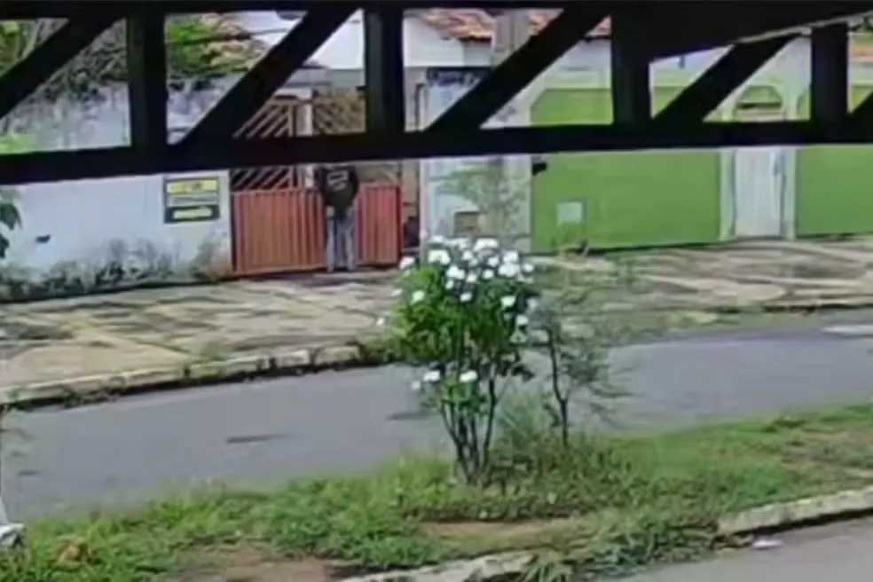 PM é internado com suspeita de envenenamento após comer açaí de desconhecido