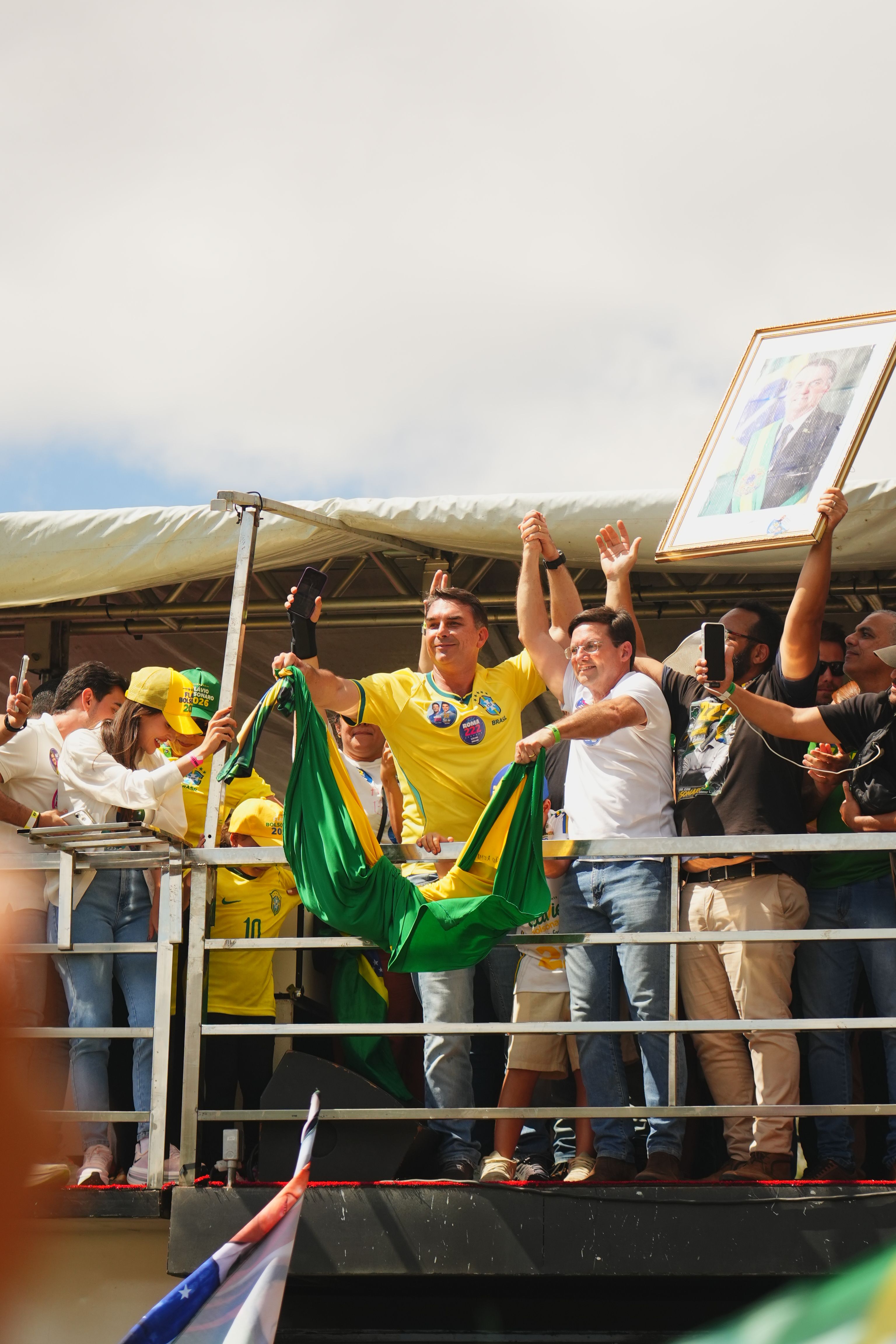 Fl&aacute;vio Bolsonaro Participa De Moto Carreata Durante Agenda De Campanha Em Vit&oacute;ria Da Conquista, Na Bahia. Foto Charles Vieira Divulga&ccedil;&atilde;o Campanha Fl&aacute;vio Bolsonaro (4)