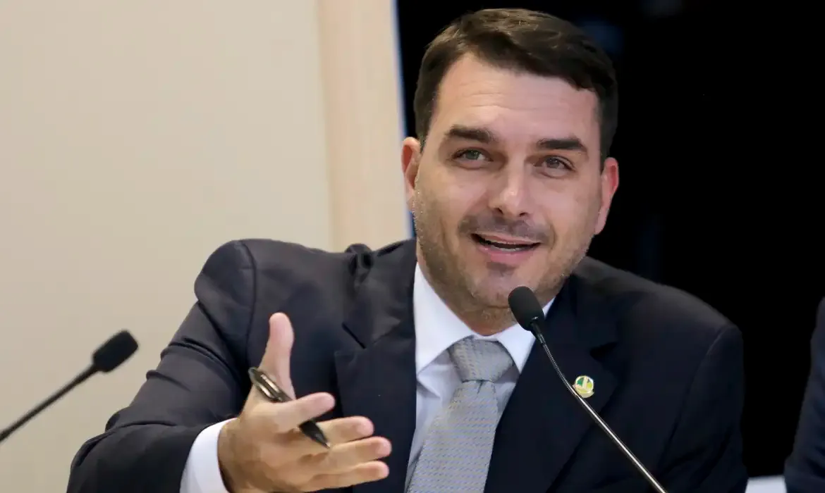 Após ação da PF contra Bolsonaro, Flávio apela a Trump contra tarifaço; Wilson Dias/Agência Brasil
