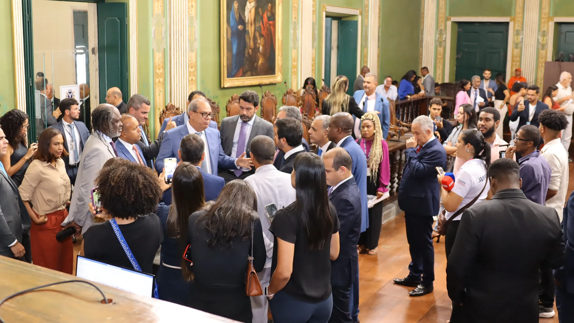 Câmara de Salvador remarca votação de comissões