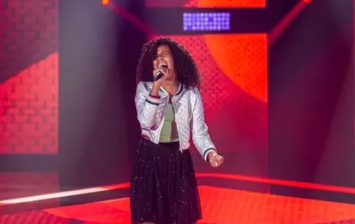 Cantora de 17 anos, ex The Voice Kids morre após complicações de AVC
