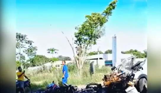 Casal morre após motocicleta colidir frontalmente com caminhonete na Ilha de Itaparica 