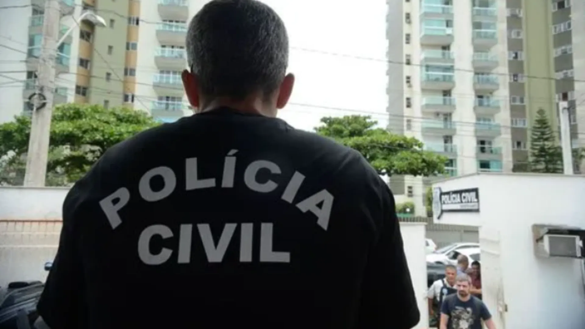 Mulher é presa suspeita de matar ex-companheiro com óleo fervente