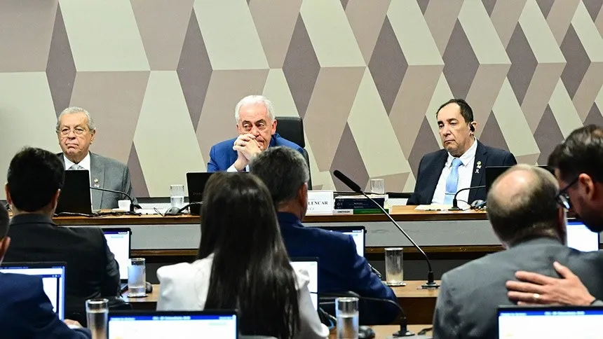 CCJ do Senado enterra PEC da Blindagem, e proposta é arquivada