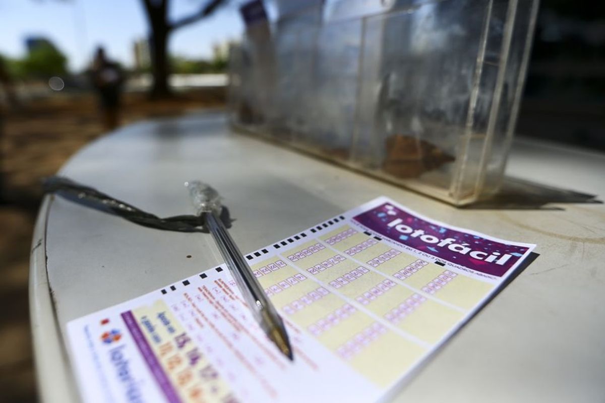 Os sete acertadores da Lotofácil nesta terça faturaram R$ 588 mil, cada. Foto: Agência Brasil