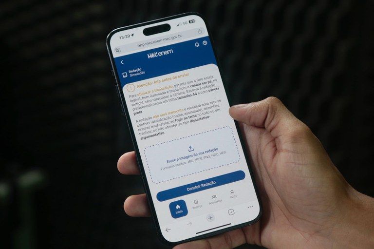 Ministério da educação lançou o aplicativo de estudos e simulação MEC Enem, no último dia 10. Foto: Divulgação