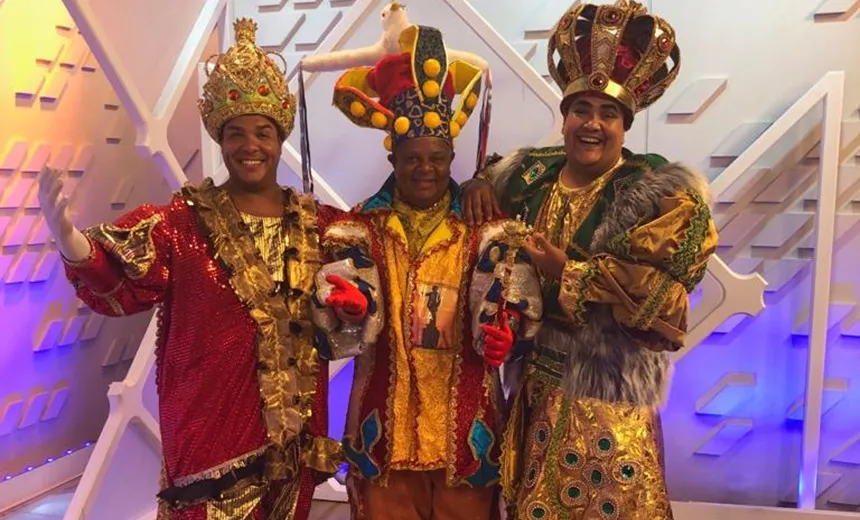 Acompanhado de ‘guardiões’, Rei Momo visita Aratu e promete “respeito às diferenças”