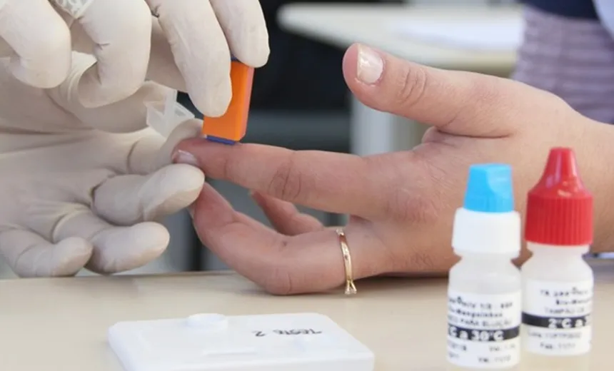 Testes gratuitos de Hepatite B e C são realizados em Salvador