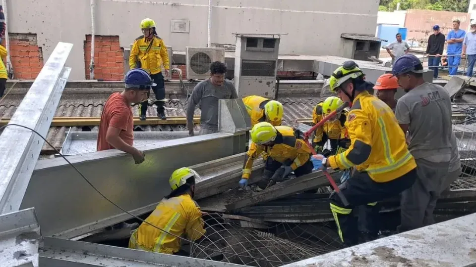 Homem morre no primeiro dia de trabalho após estrutura de prédio em construção cair