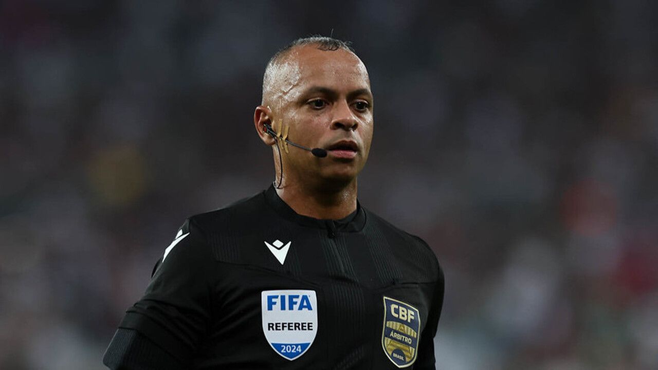 O &Aacute;rbitro Brasileiro Wilton Pereira Sampaio Foto Cesar Greco Palmeiras
