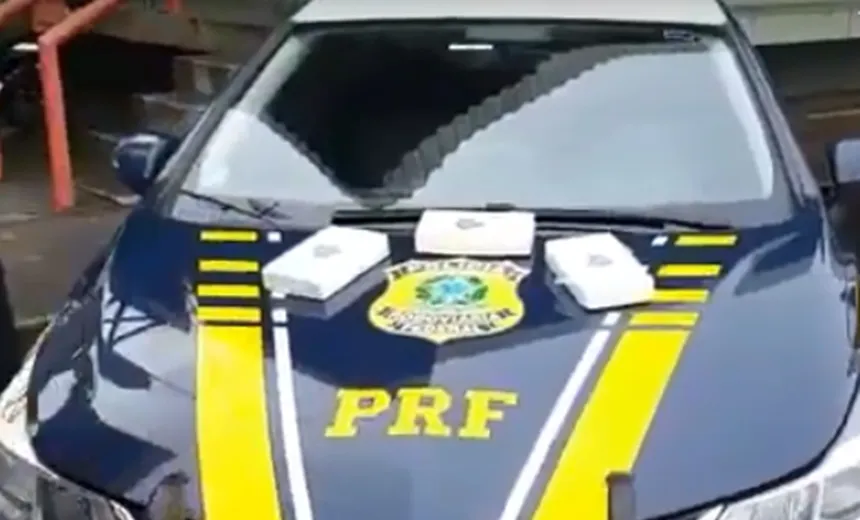 Mulher é presa transportando cocaína em ônibus interestadual em Vitória da Conquista