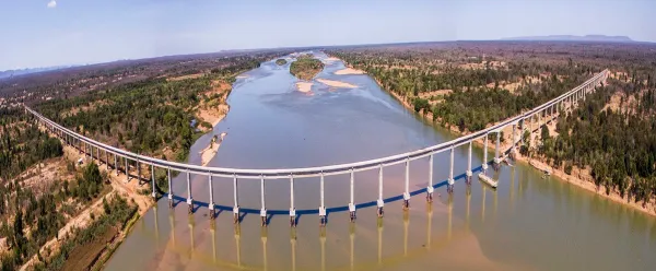 Existe expectativa de que o Trecho 1 da FIOL (Ilhéus–Caetité) possa operar já com cerca de 16 locomotivas e mais de 1.100 vagões destinados ao minério de ferro, com expansão posterior para 34 locomotivas e 2.600 vagões/Foto: Gondiberto Filho