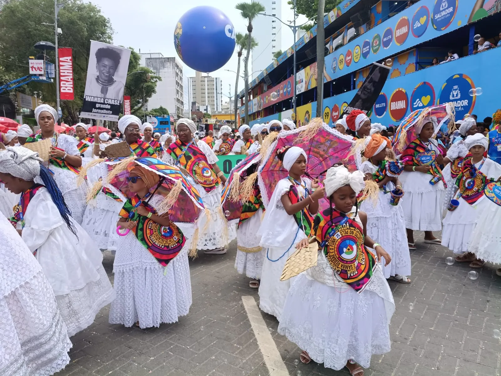 Didá celebra força das mulheres negras em desfile no Campo Grande