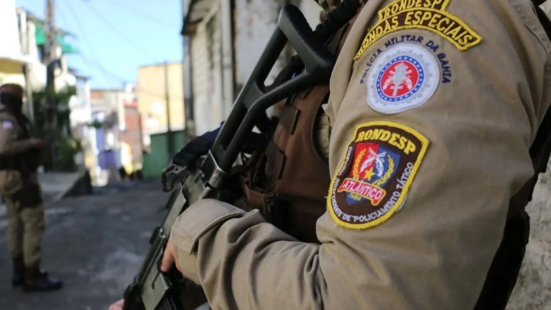 Fotos de policiais foram compartilhadas com facções