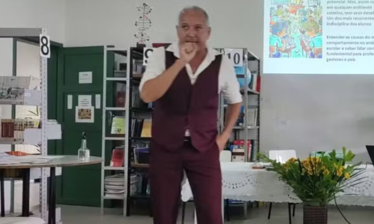 Diretor de escola &eacute; preso por abuso sexual. Foto: redes sociais