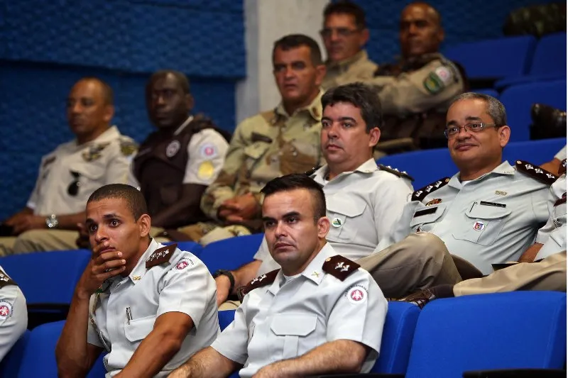 Militares discutem abordagens policiais durante encontro na Bahia