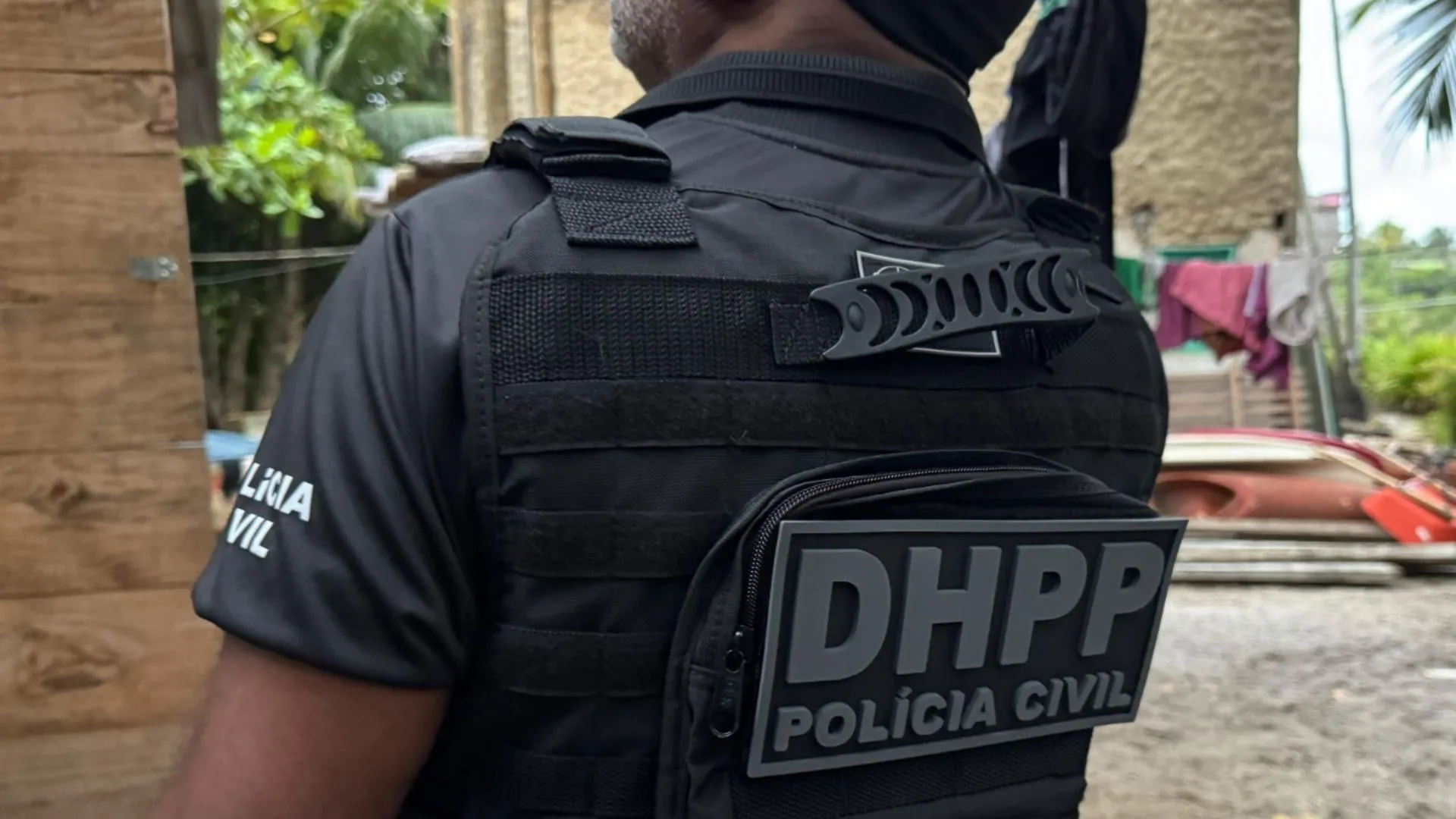  Operação Réprobos: suspeito faz mãe e irmã reféns em Salvador