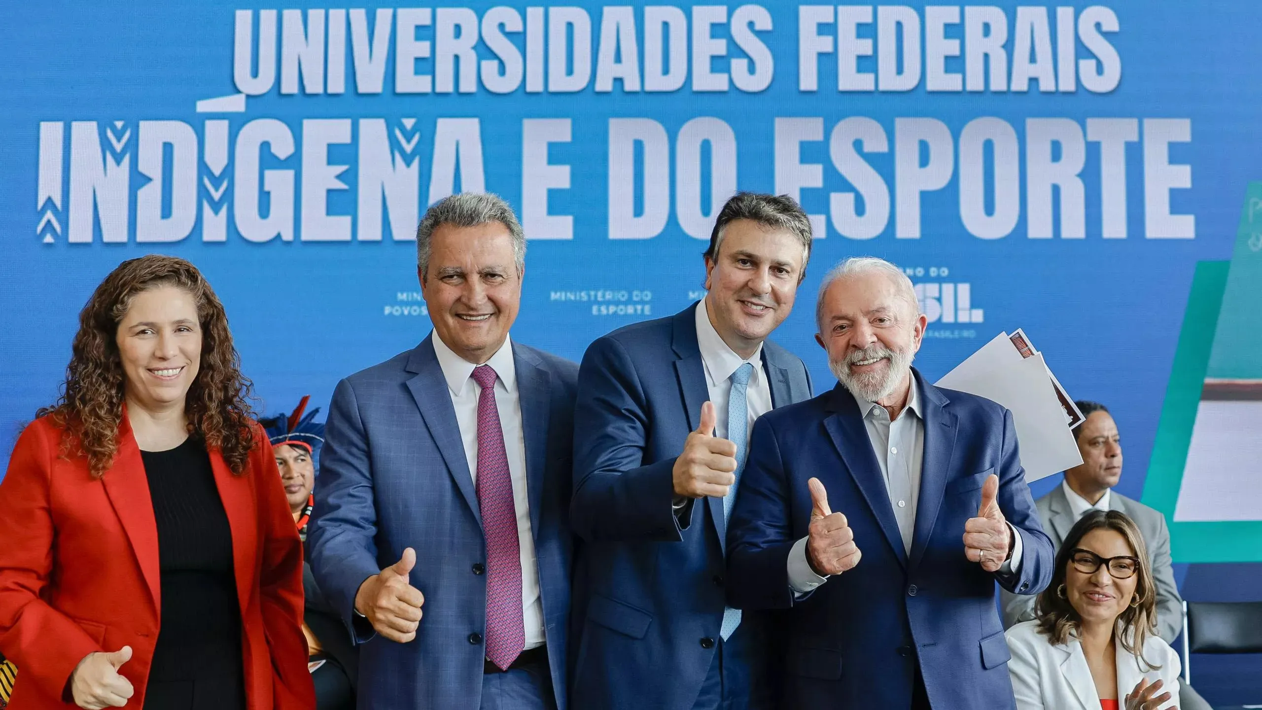 Lula assina PLs para criar universidades federais Indígena e do Esporte