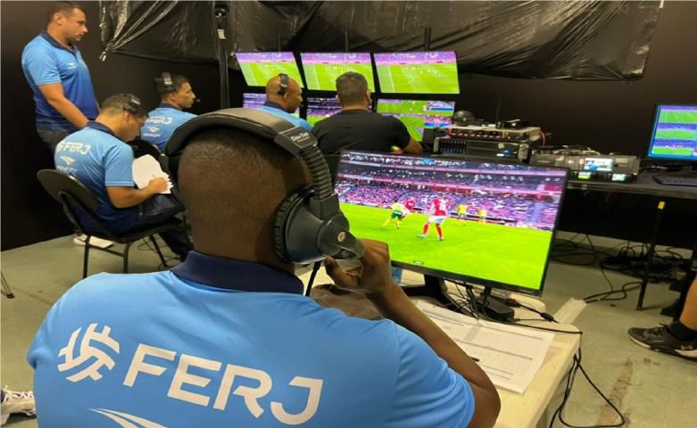 VAR é utilizado em jogo do Campeonato Carioca. Foto: Divulgação/FERJ