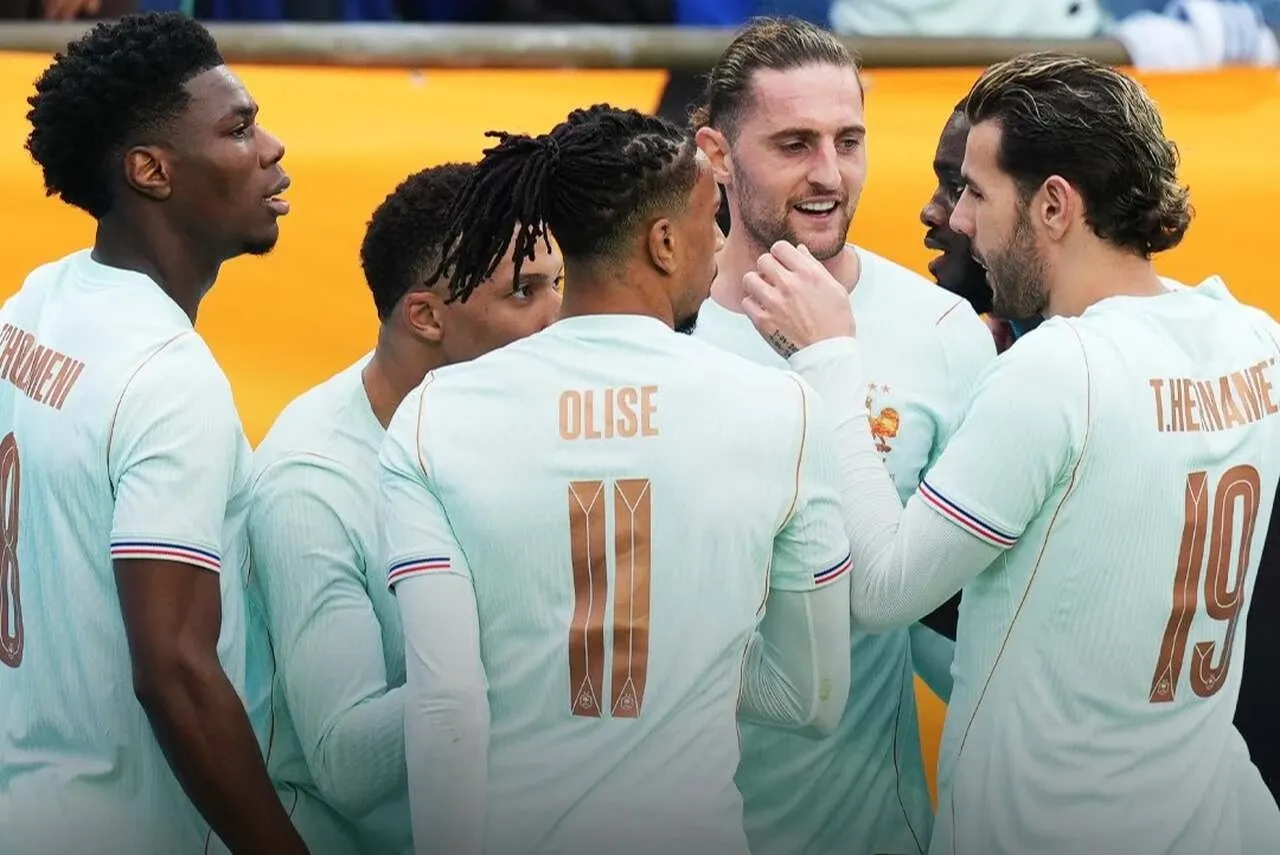 Com Um a Menos, Fran&ccedil;a Vence O Brasil Em Amistoso