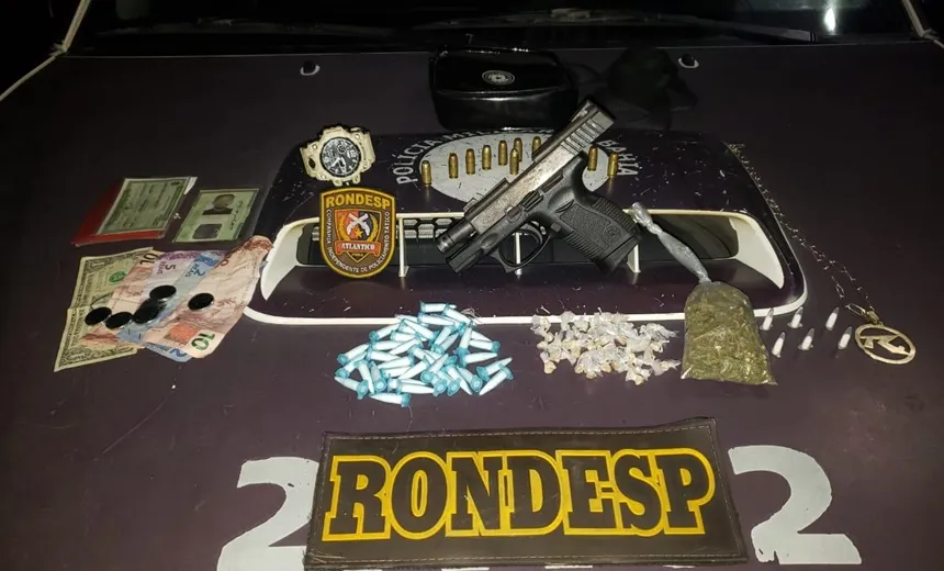 Polícia apreende drogas e pistola durante ação, no bairro da Paz 