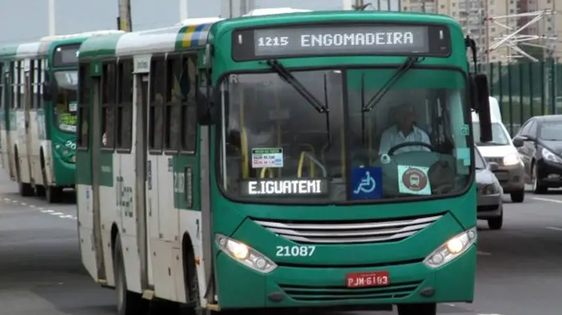 Ônibus não estão indo até o final da Engomadeira. Foto: Rodrigo Vieira/Ônibus Brasil