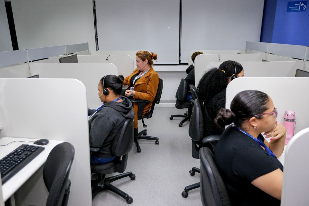 Empresa de telemarketing abre 200 vagas de emprego imediatas em Salvador. Foto: Arisson Marinho/Divulga&ccedil;&atilde;o