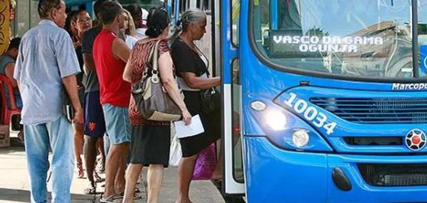 Idosos que agendam atendimento devem chegar pouco antes, pede Salvadorcard