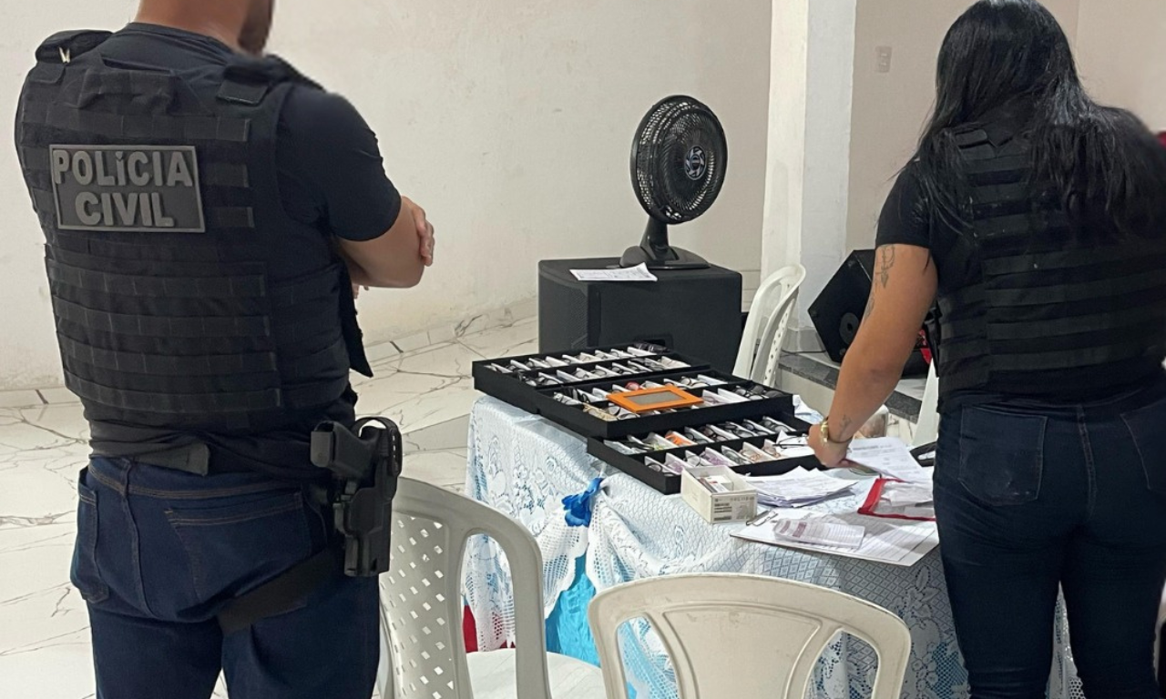 Material encontrado no consultório clandestino foi autuado pela Polícia Civil. Foto: Divulgação | SSP-Ba
