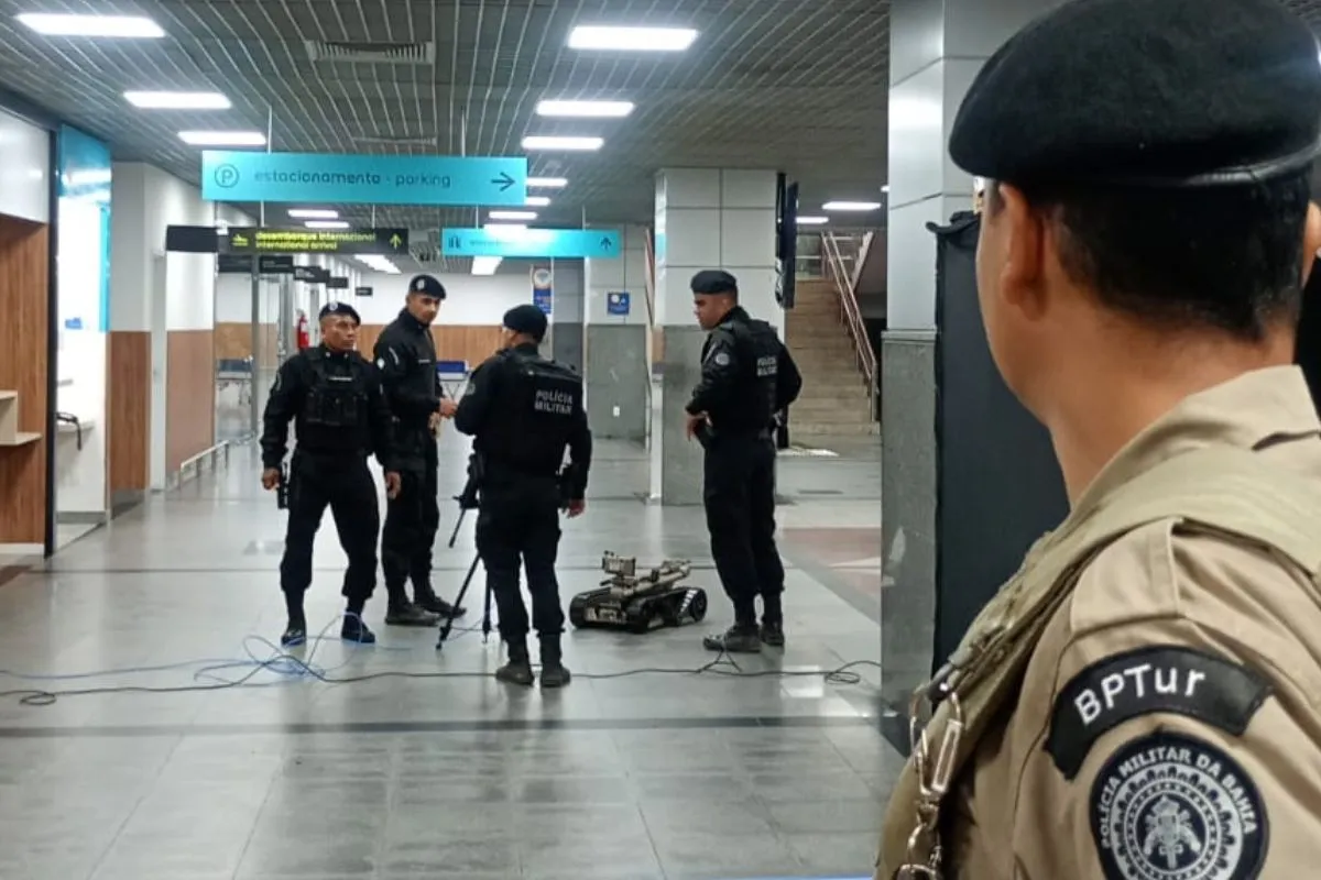 Suposta bomba no aeroporto de Salvador era só um chaveiro, segundo Bope